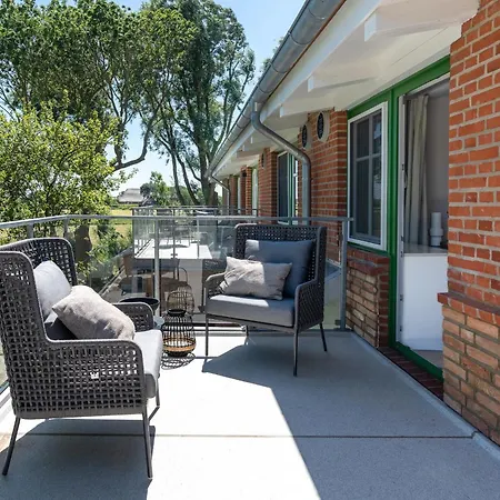 Alte Schule Broesum Апартаменты Вестерхевер